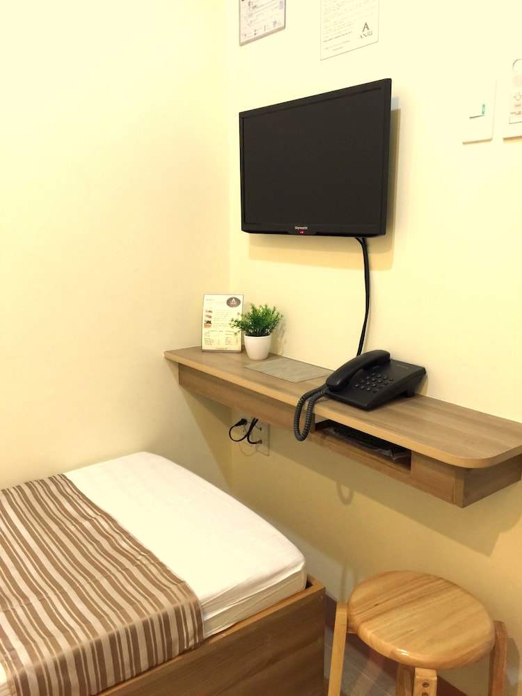 Anri Pension House 32/42