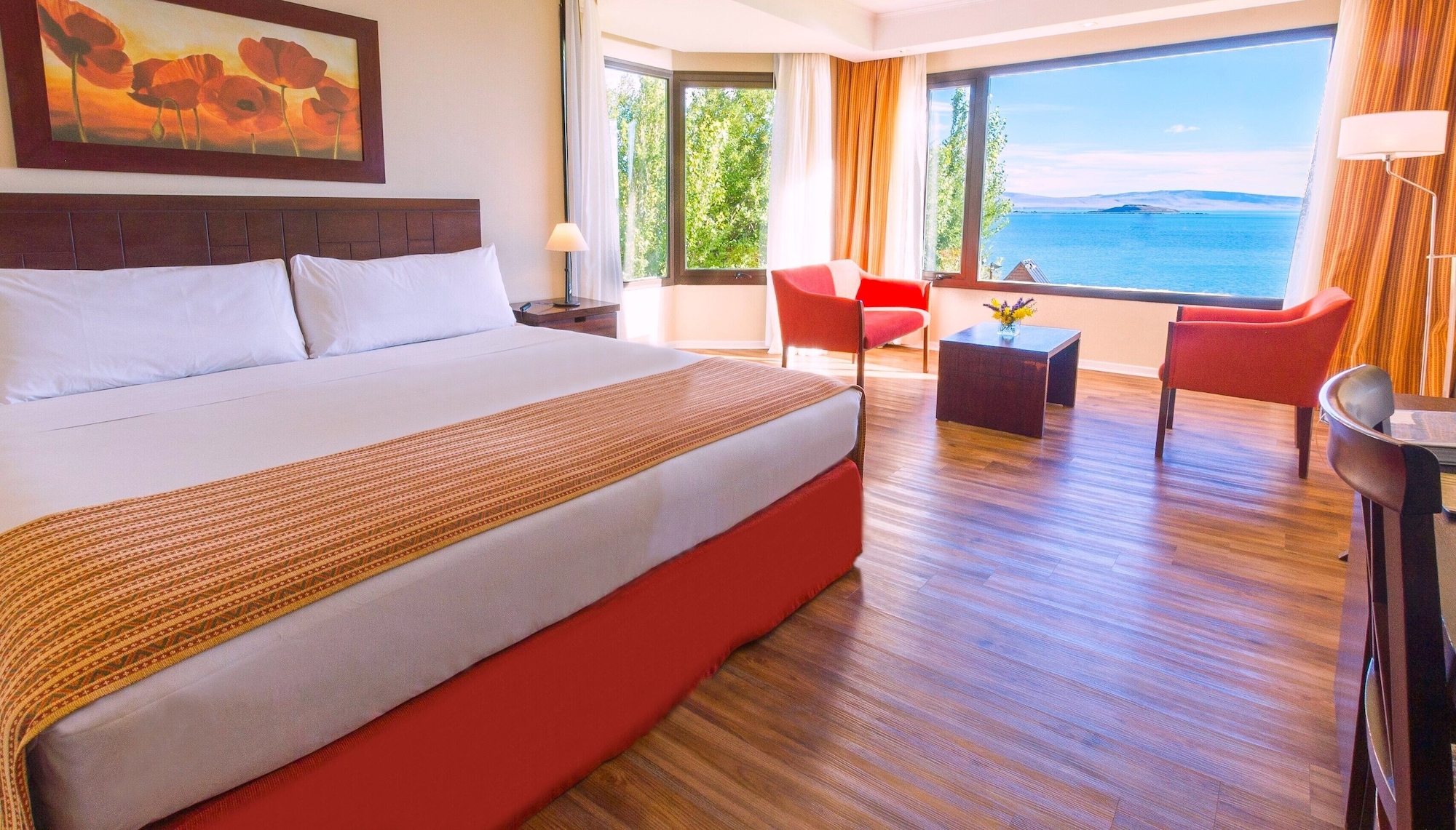 Superior, King Bed, Xelena Hotel and Suites 2/8