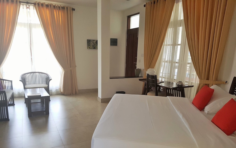 Imagine Villa Hotel 6/50