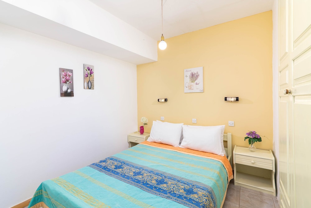 Afroditi Apartments 3/50