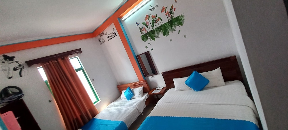 Alex Hotel 30/72