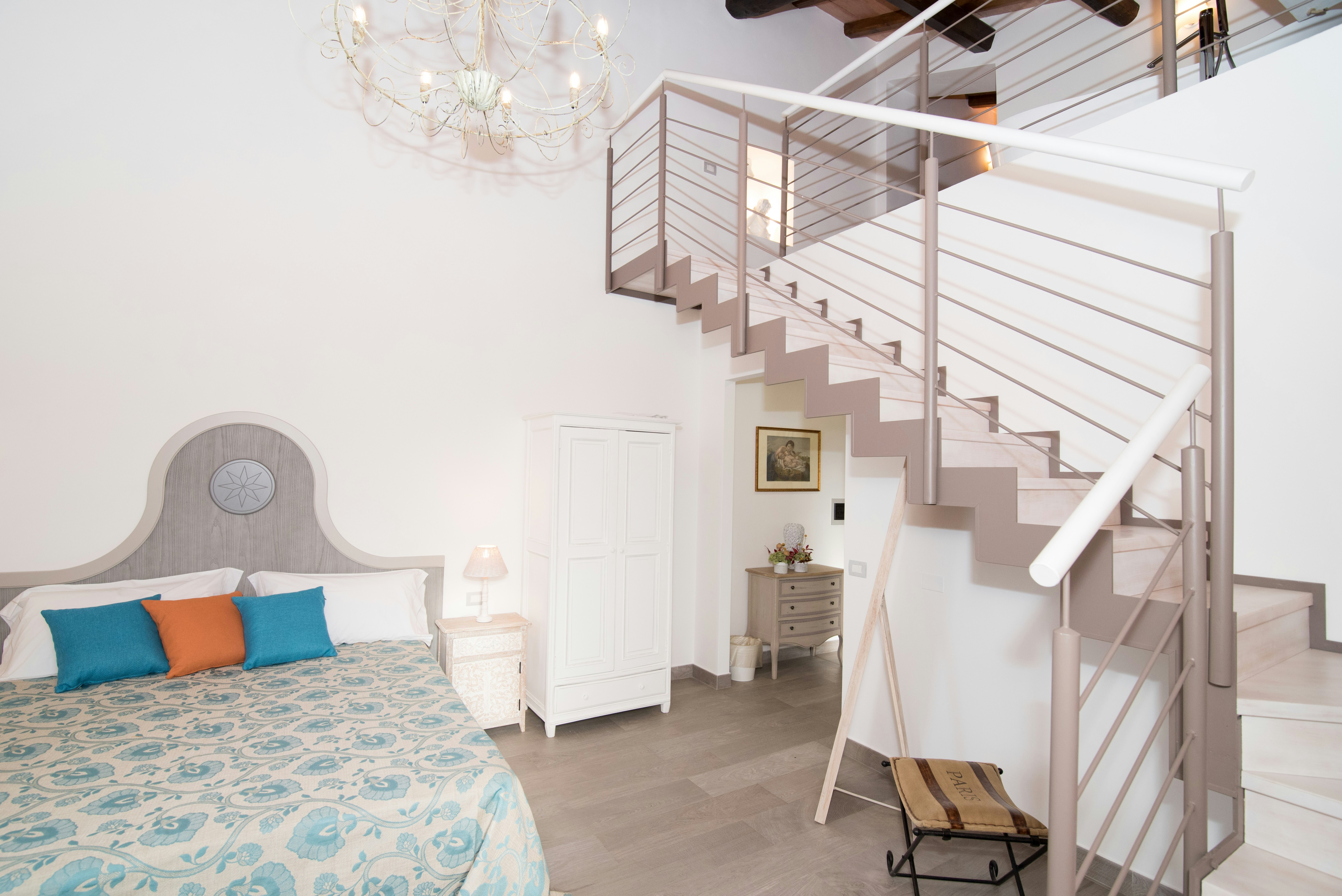 Borgo Pallavicini Mori 5/18
