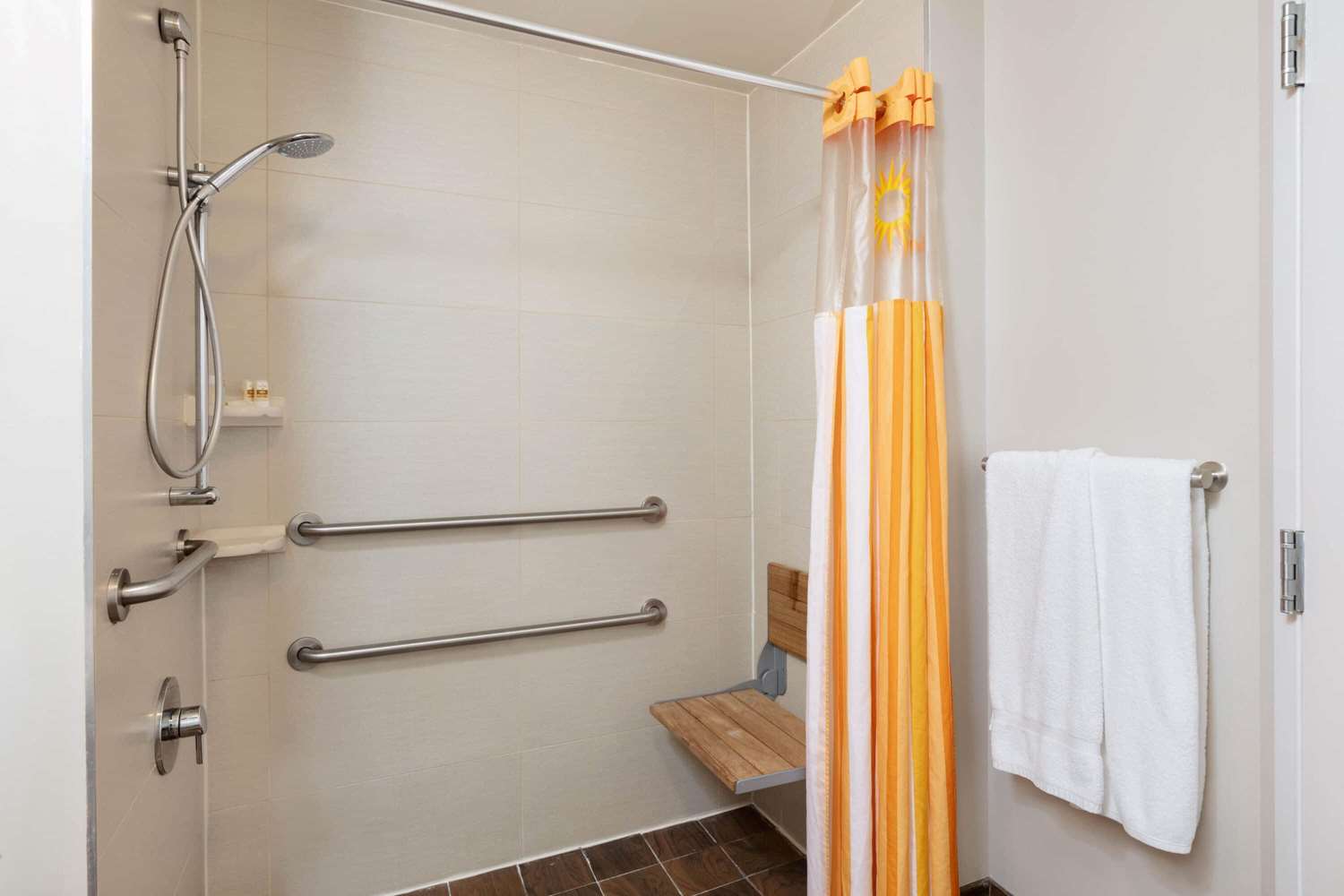 La Quinta Inn & Suites by Wyndham New York City Central Park 60/61