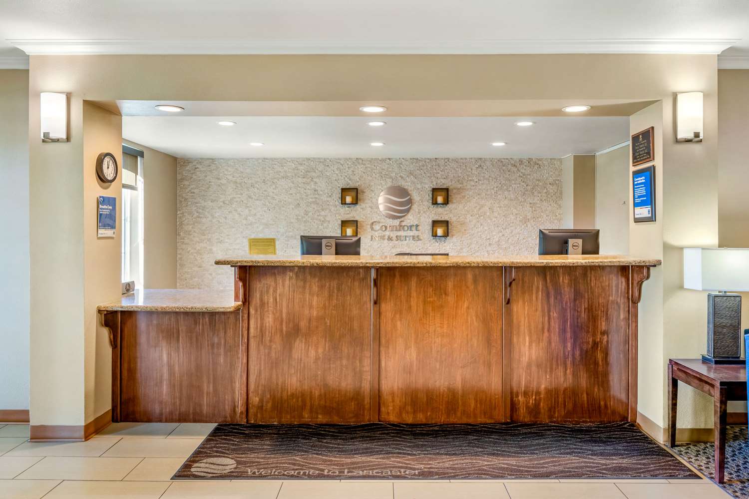 Comfort Inn & Suites Lancaster Antelope Valley 5/40