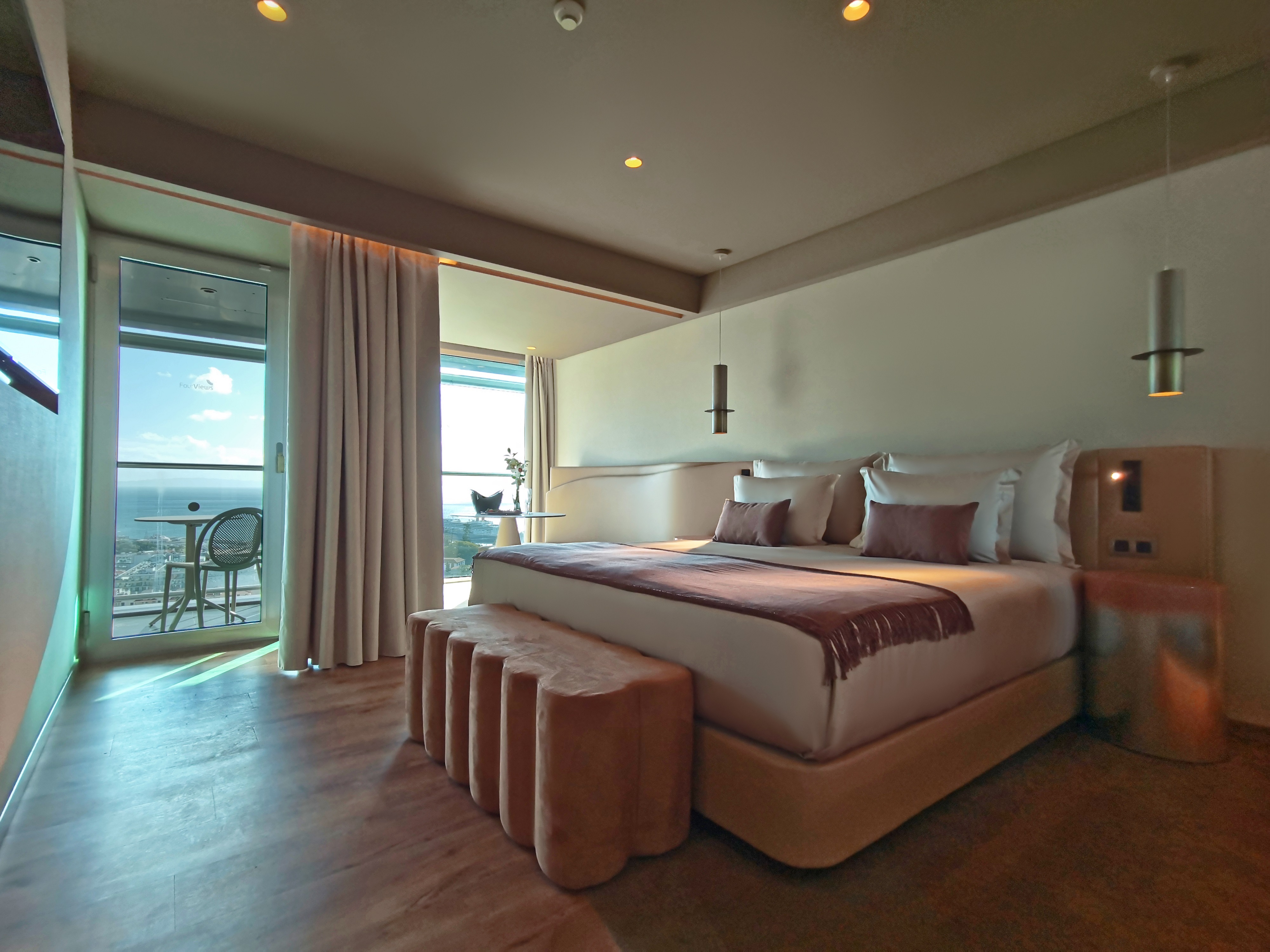 Deluxe