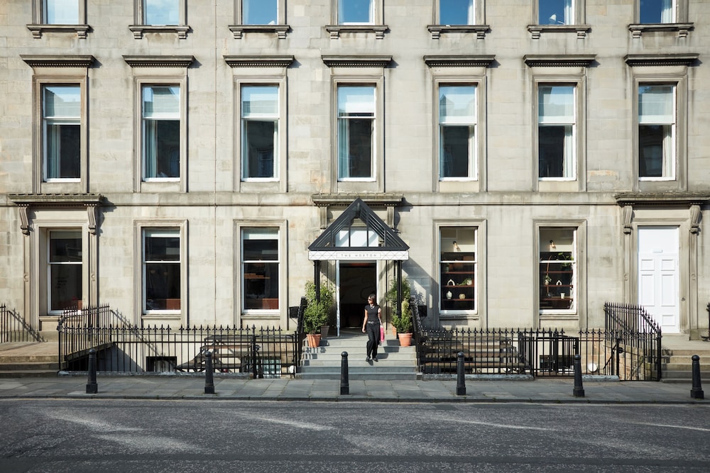The Hoxton Edinburgh 4/70