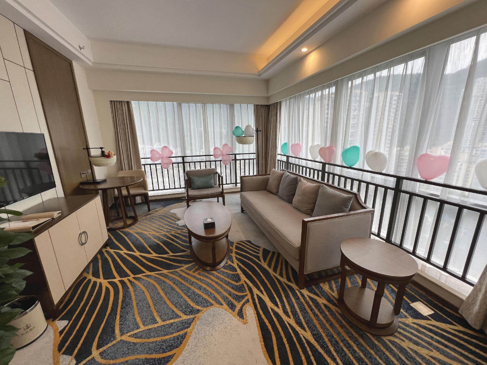 Yuelin Hotel 32/42