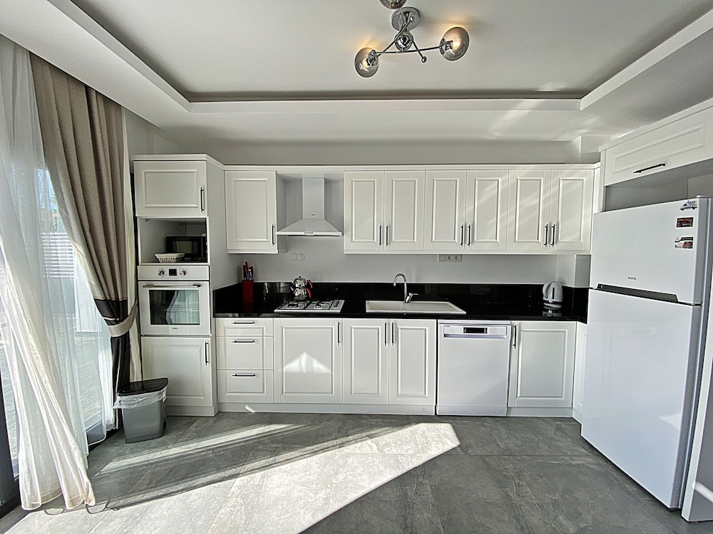 Zehra Villas 9/50