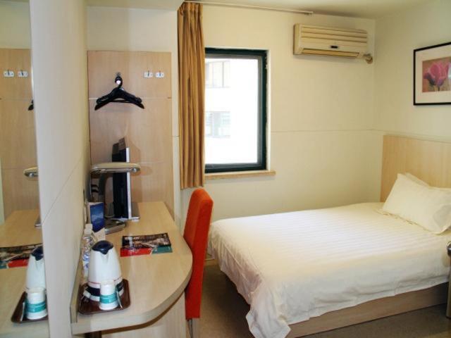 Jinjiang Inn Shanghai Tongji University 23/42