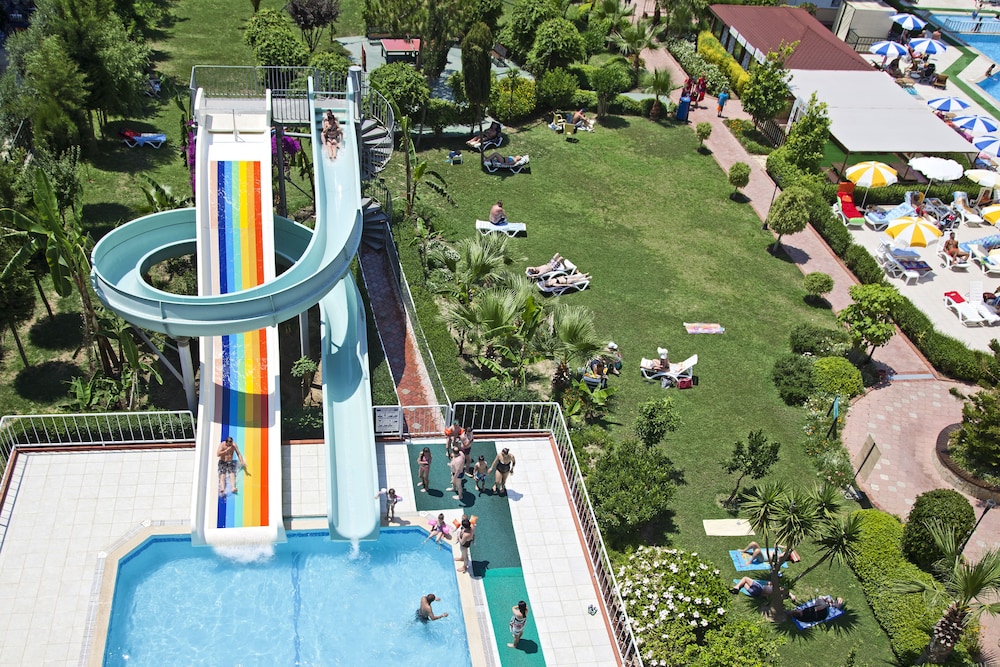 Villa Sunflower Beach Hotel 48/50