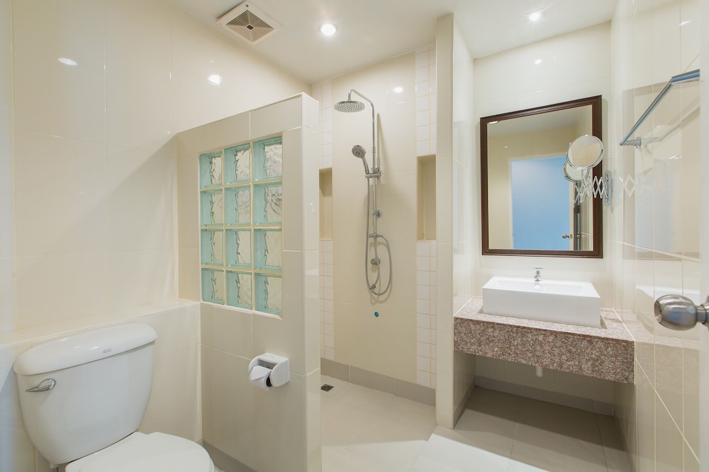 Habitat Hotel 43/44