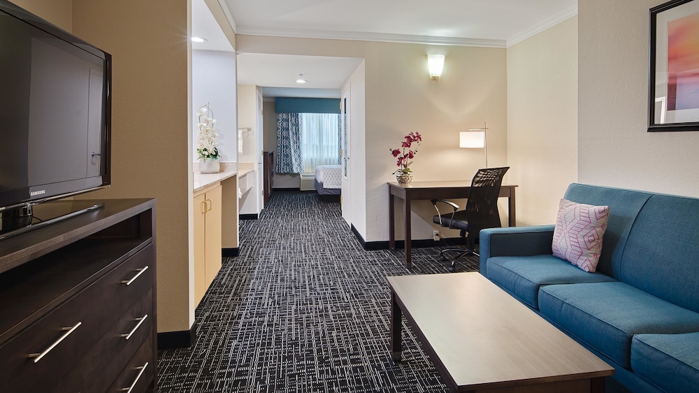 Best Western Fort Myers Inn and Suites 23/35