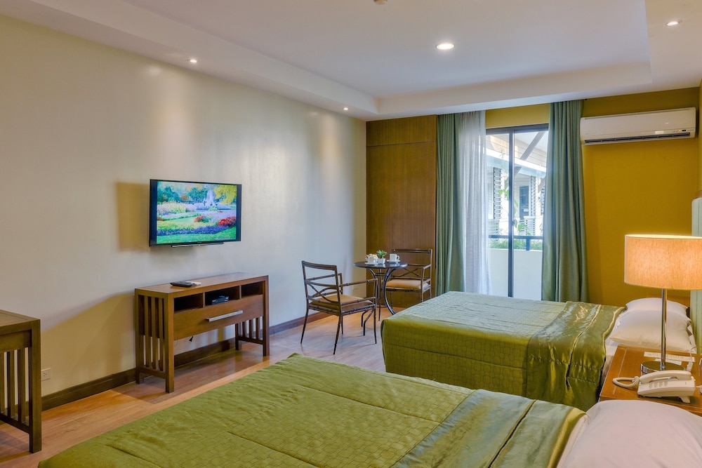 Mansion Garden Hotel 33/73