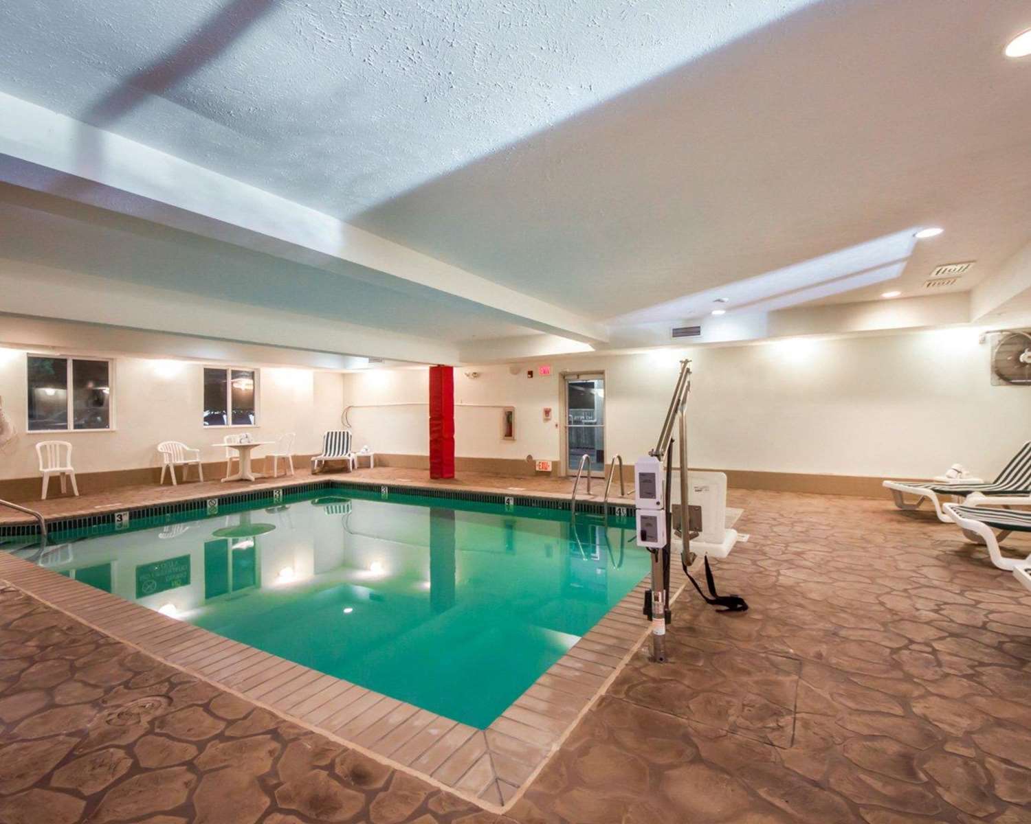 Sleep Inn & Suites Edmond Near University 18/44