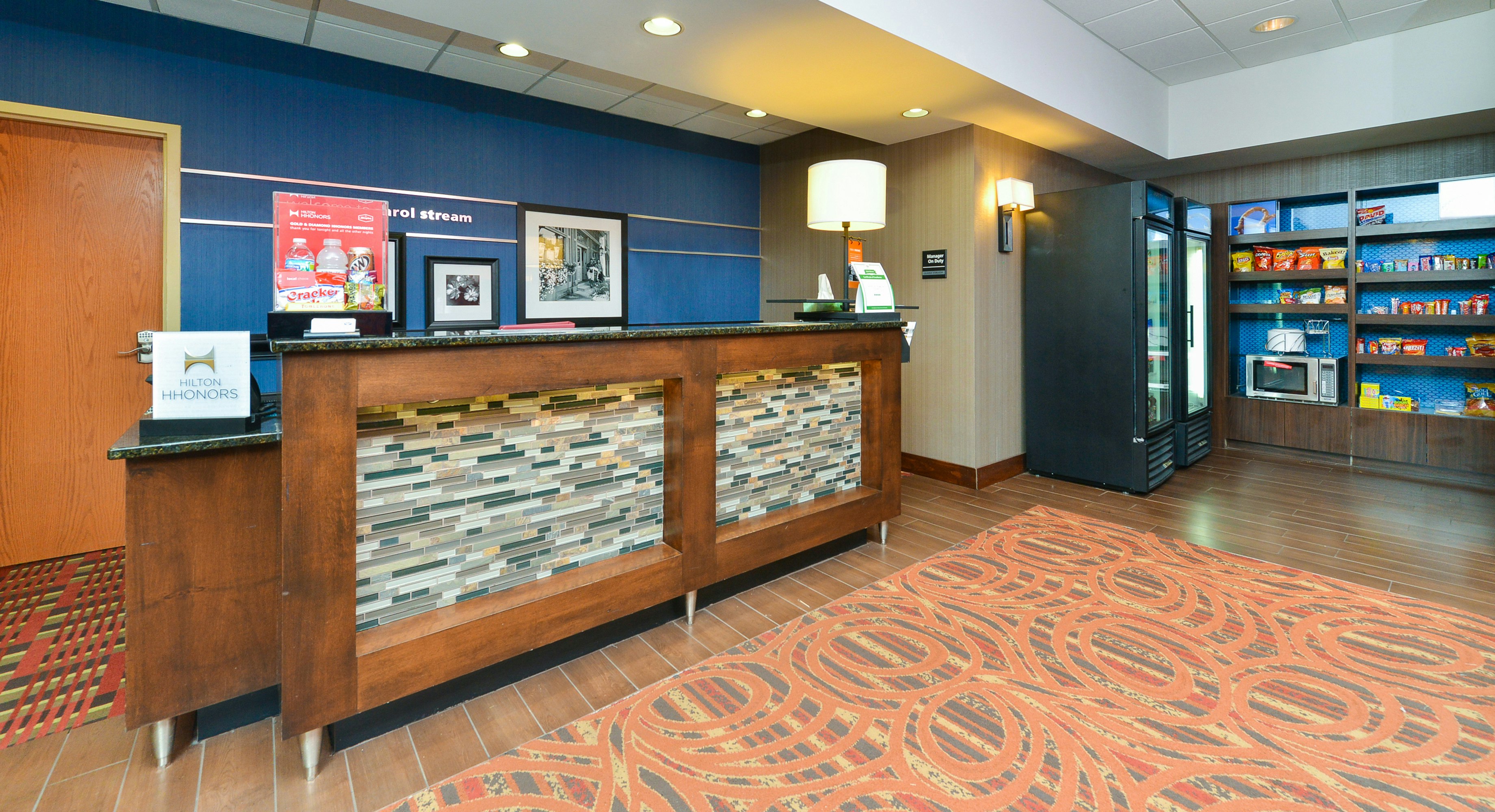 Lobby at Hampton Inn Chicago Carol Stream, CAROL STREAM - IL