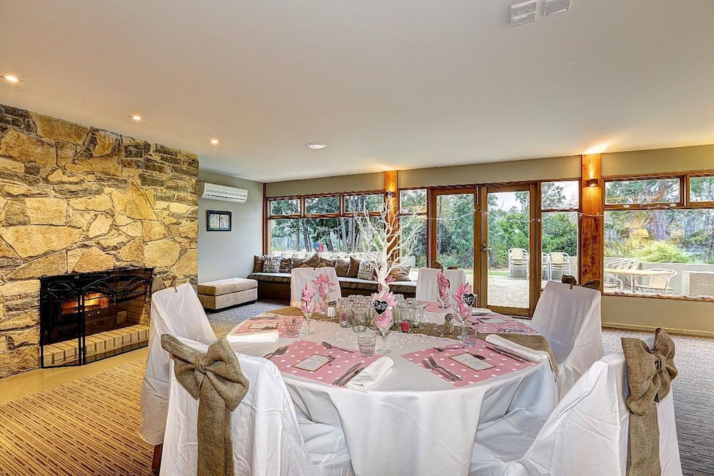 Stewarts Bay Lodge 50/65