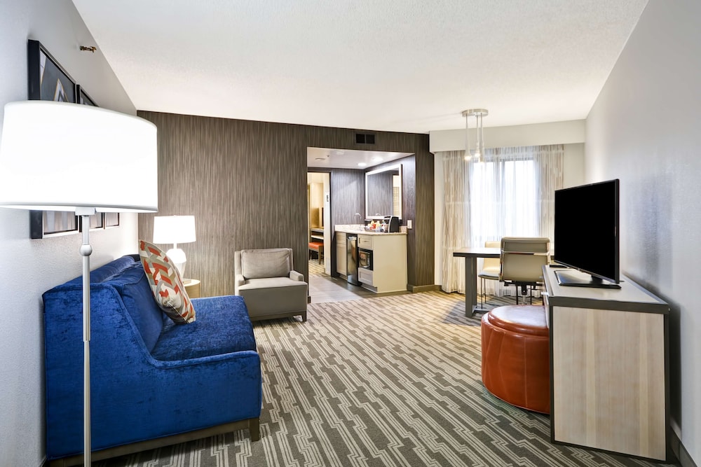 Embassy Suites Charlotte 37/73