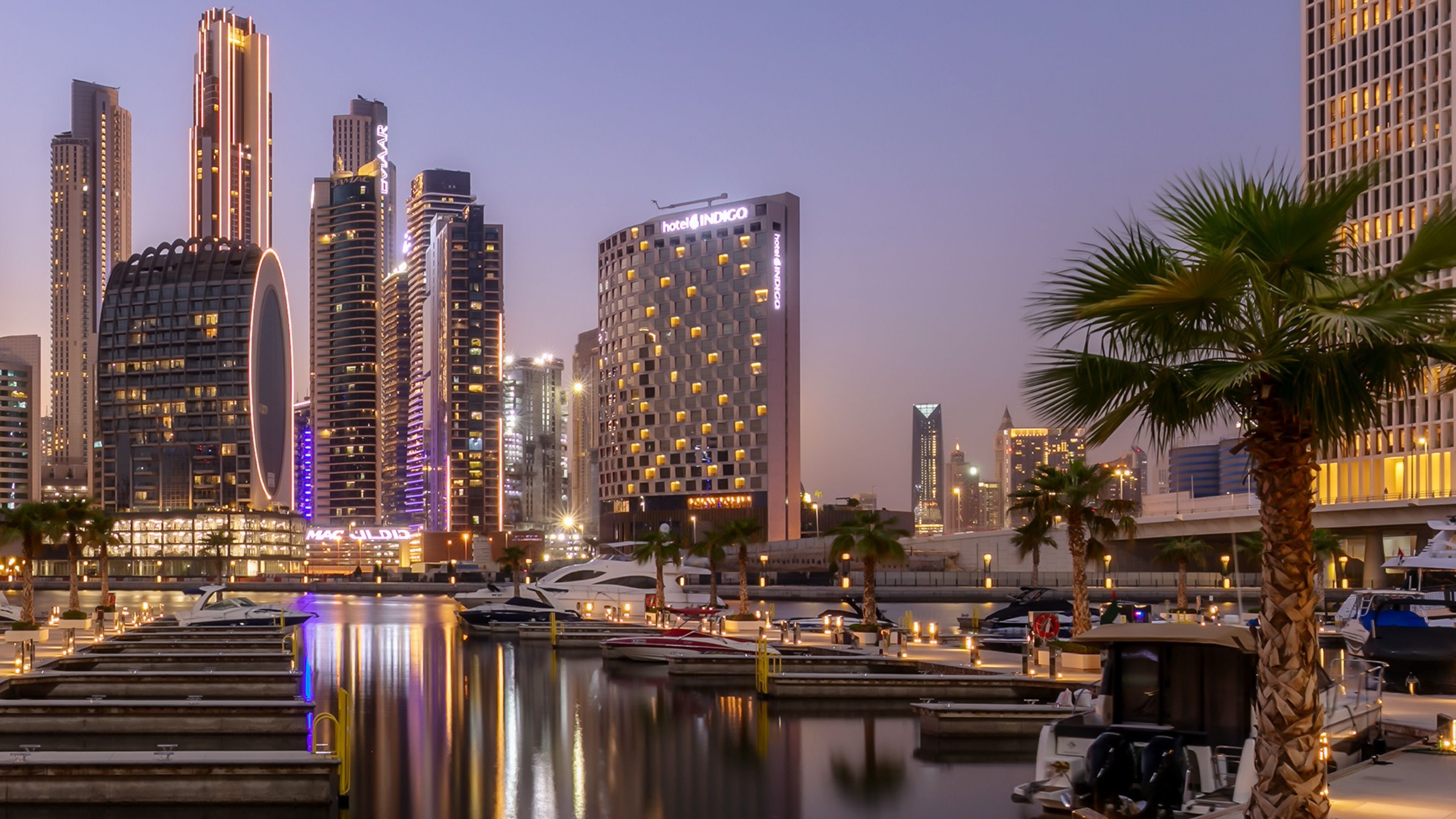 Hotel Indigo Dubai Downtown 68/74