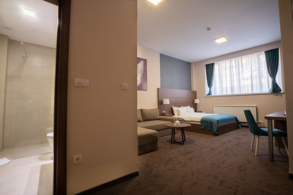 Guest House Veneti Suites 50/50