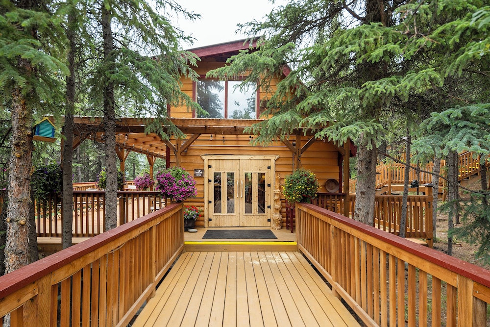 Denali Crow s Nest Cabins 5/48