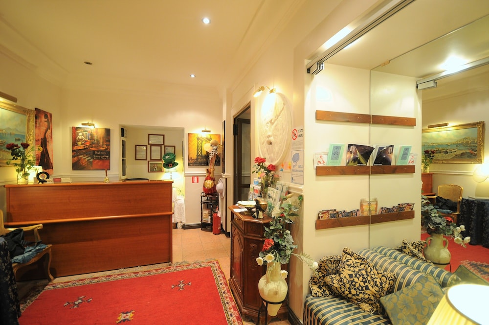 Hotel Sweet Home 3/49