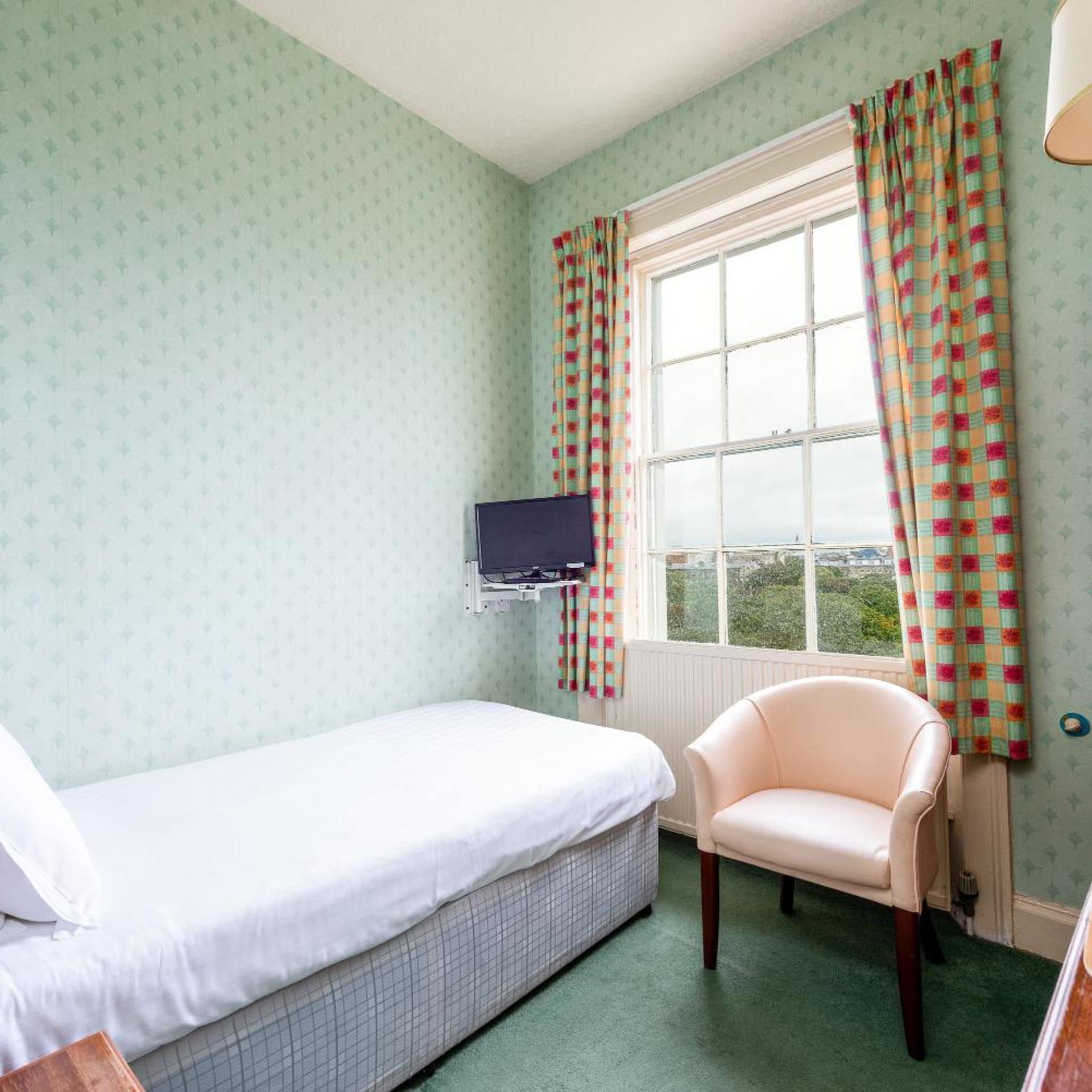 Room, Single, Sea View, The Esplanade Hotel 2/8