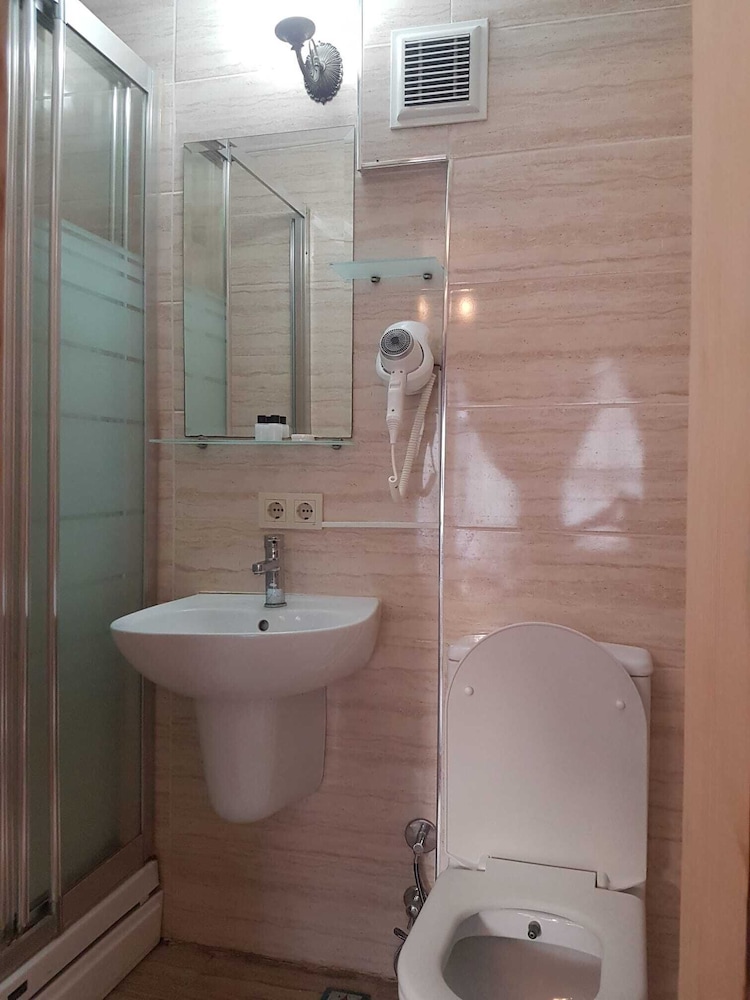 W. House Kadikoy 20/60