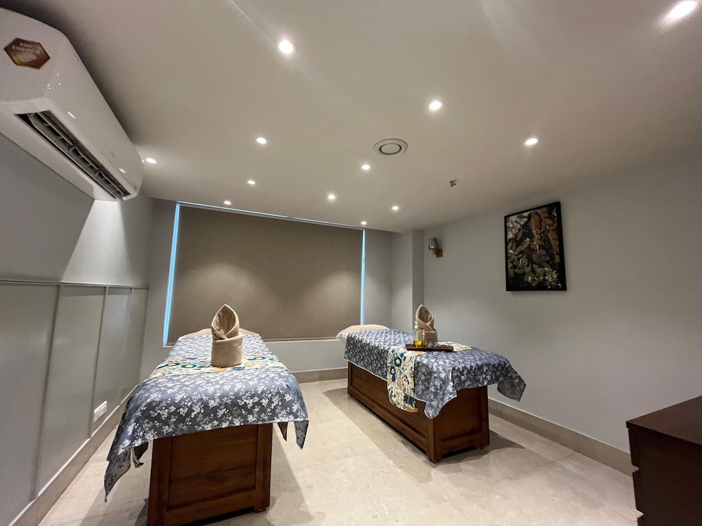 HOTEL SOFTEL PLAZA 36/50