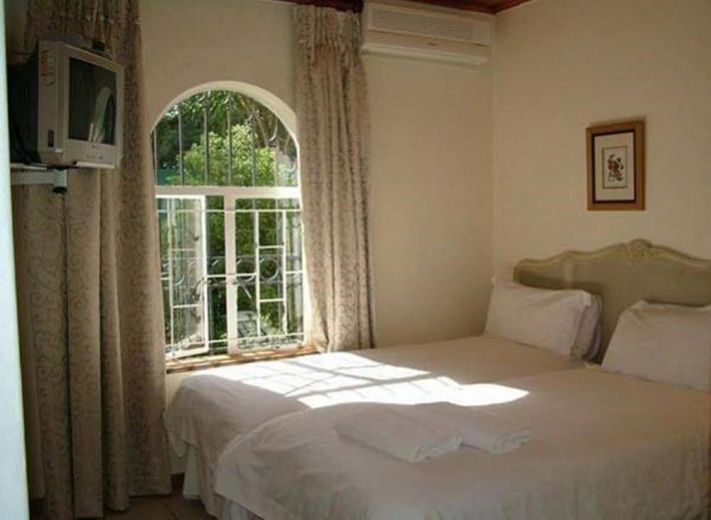 Bay Tree Guest House 6/28