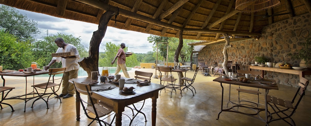 Geigers Camp at Motswari Private Game Reserve 19/34