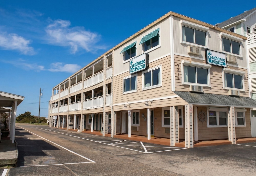 Rodeway Inn And Suites 8/71
