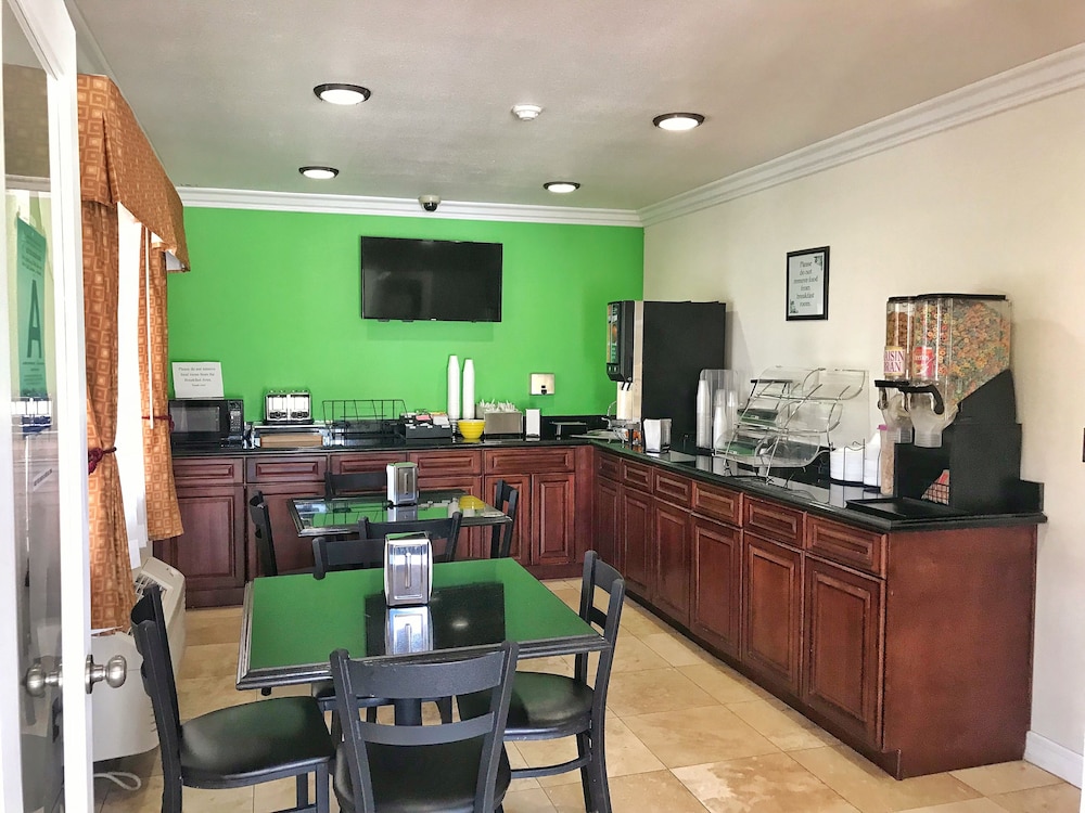 restaurant-cafeteria