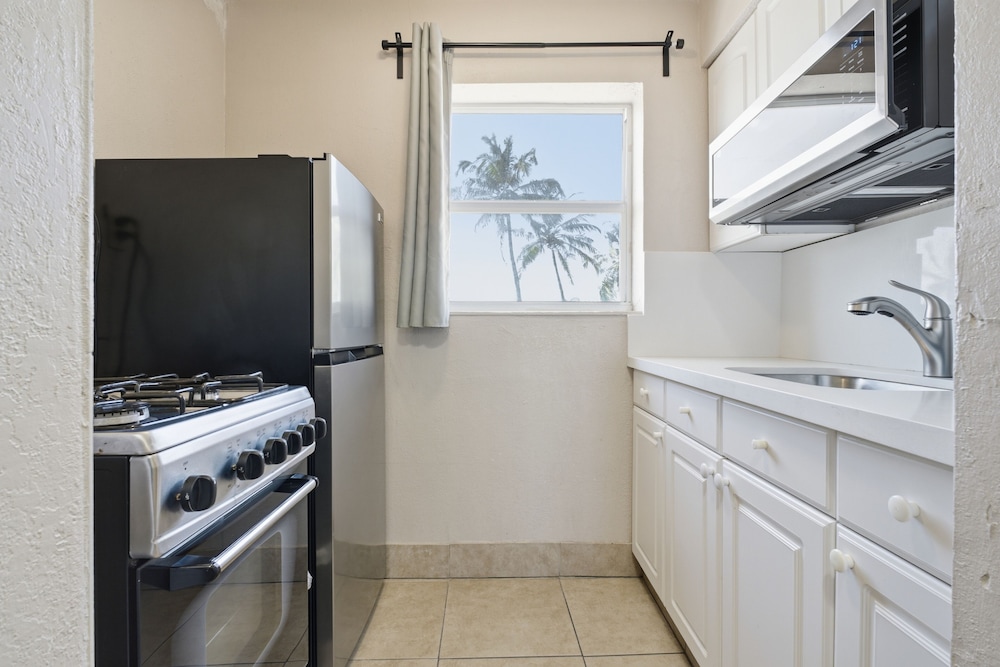 La Terrace Oceanfront 37/50