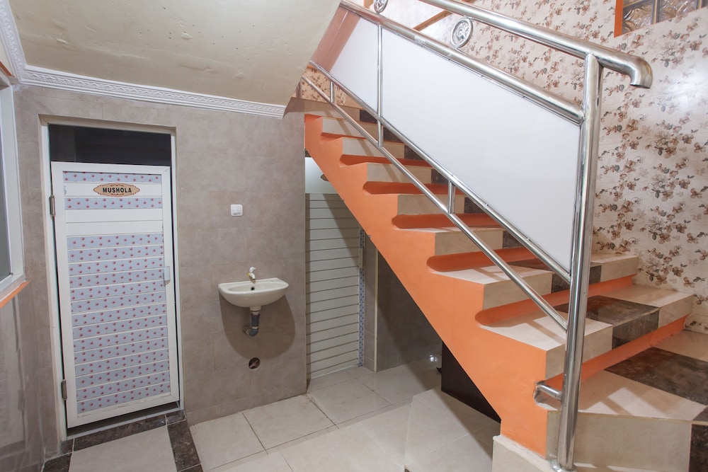 Reddoorz Sedati 22/23