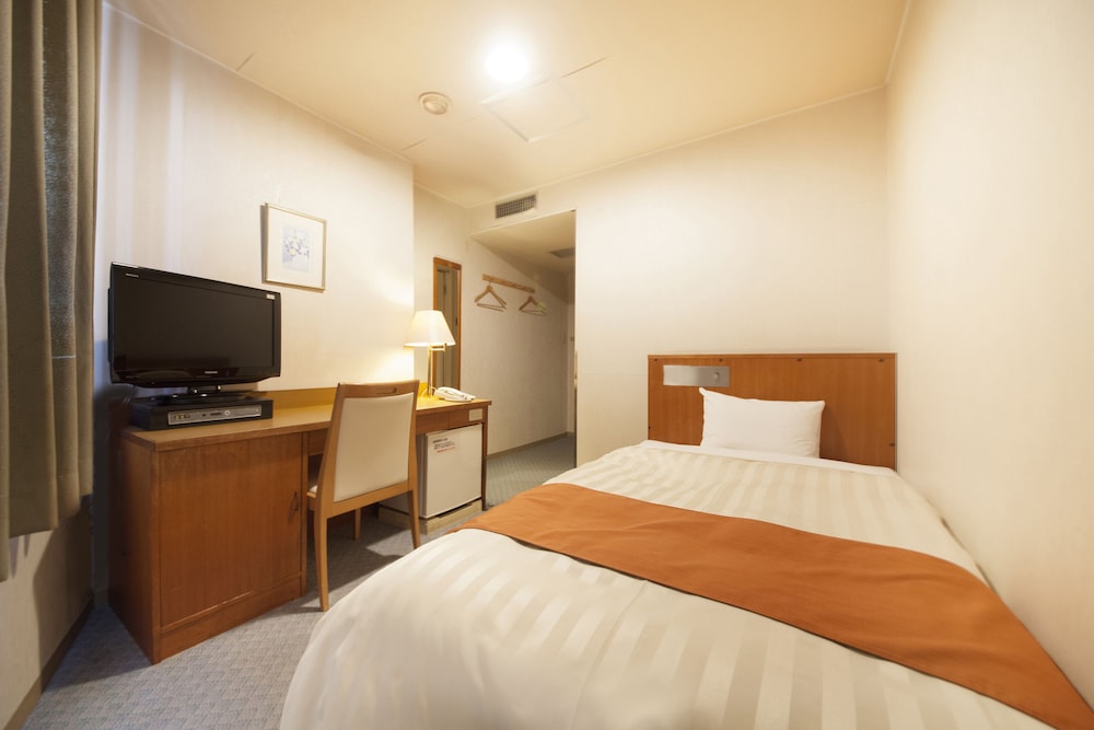 Fuji Green Hotel 11/66