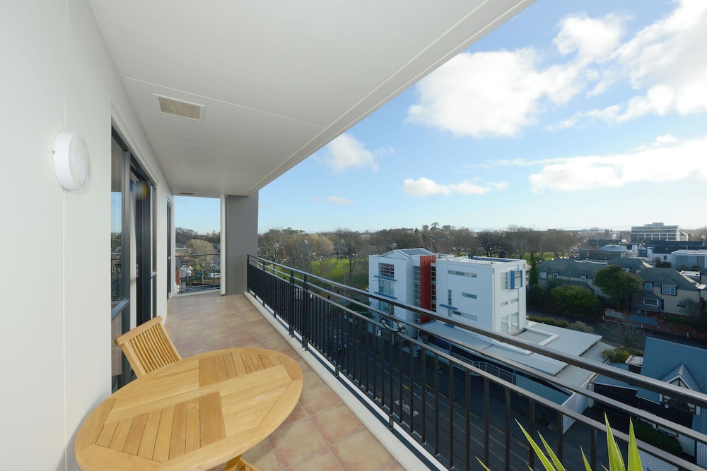 West Fitzroy Apartments 7/50