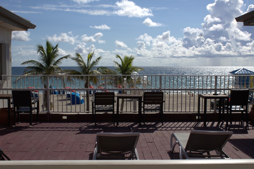 Golden Sand Oceanfront 51/58