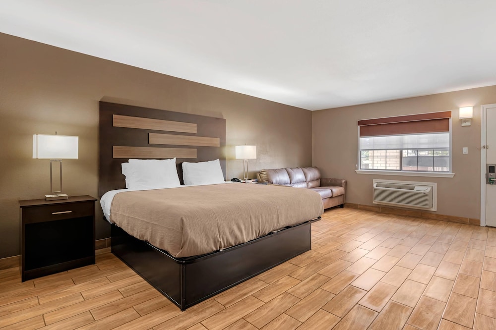 Quality Inn & Suites New Boston - Texarkana West 27/61