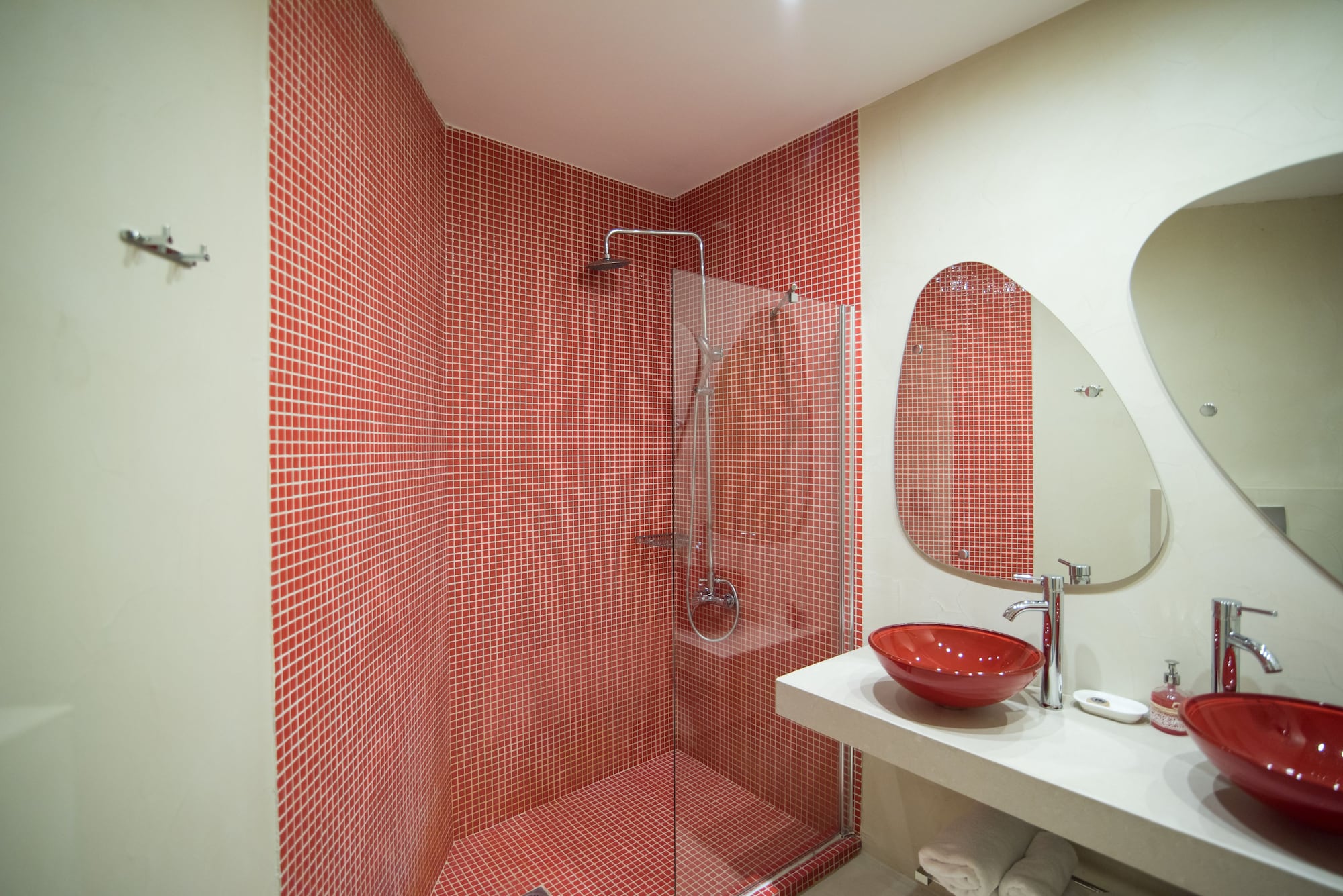 Junior Suite, King Bed, Forest View, Sofa، Forest Suites Boutique Hotel 4/6