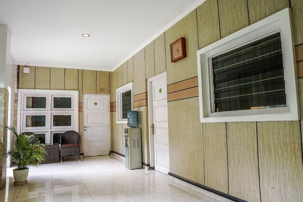 Airlangga Hotel 6/62