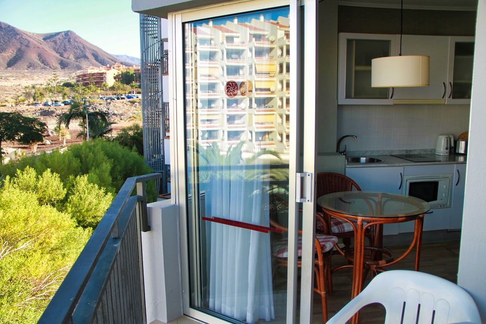 Apartamentos Hg Tenerife Sur 4/50