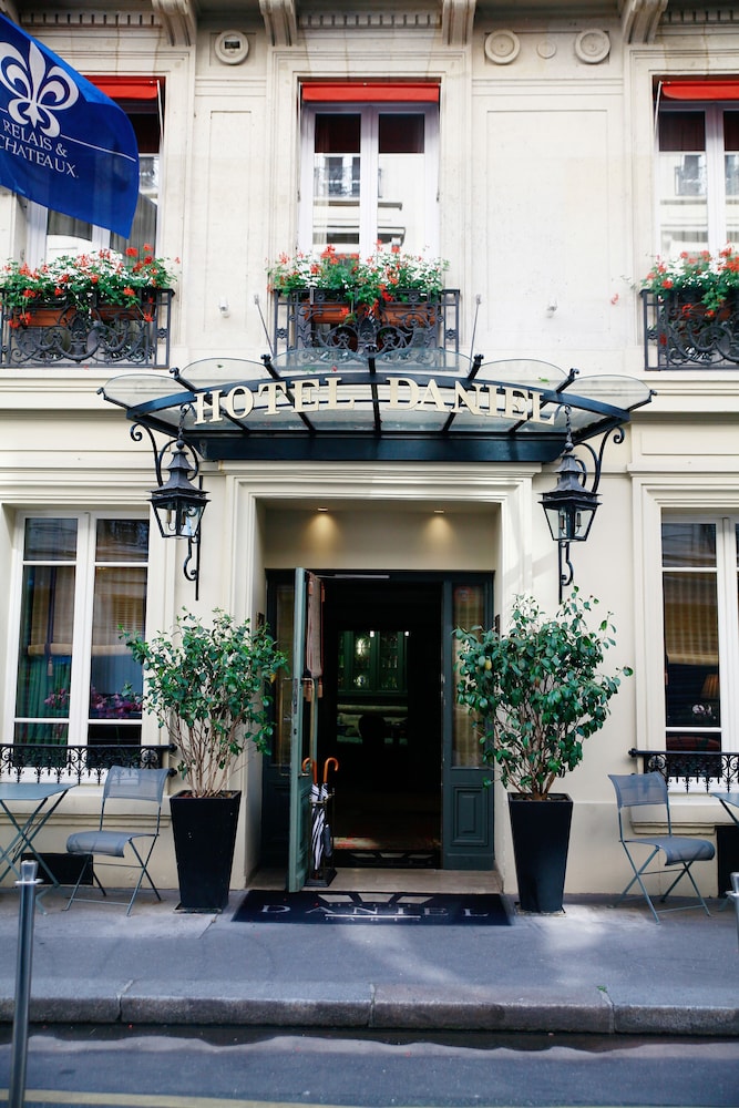 Hotel de Montesquieu (ex Hotel Daniel Paris) 2/79