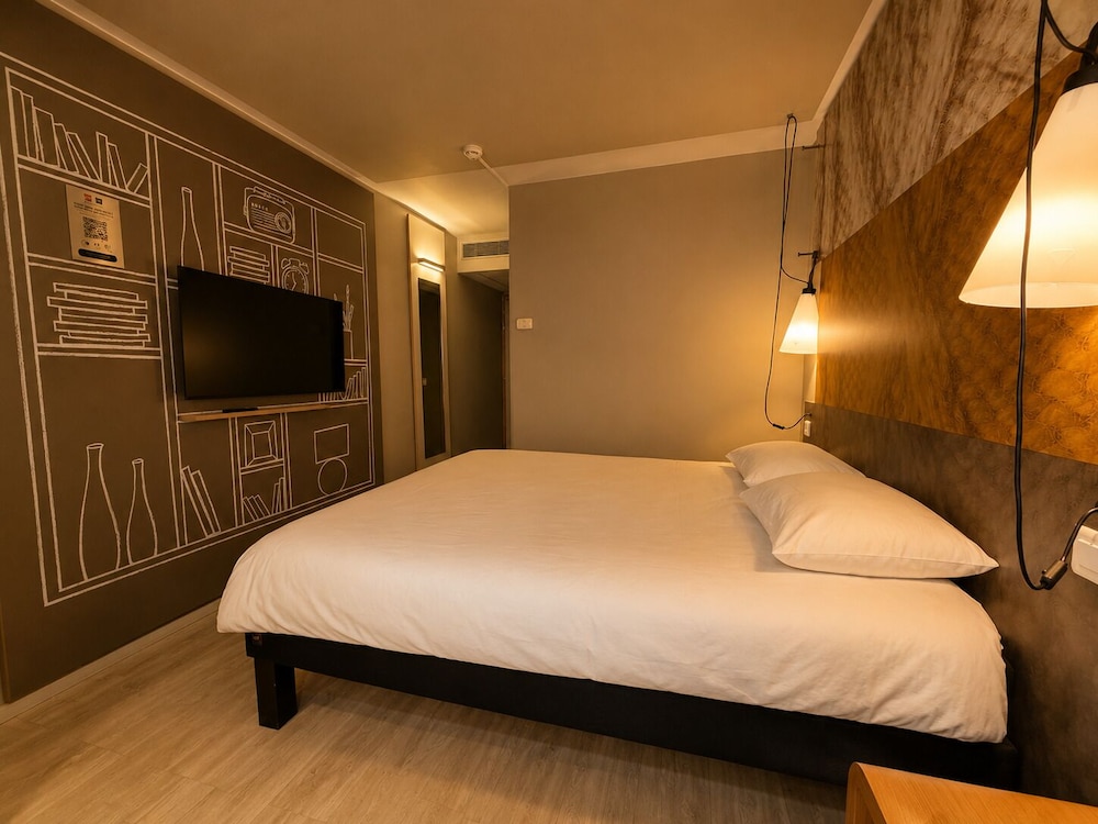 Ibis Dijon Centre Clemenceau 30/74
