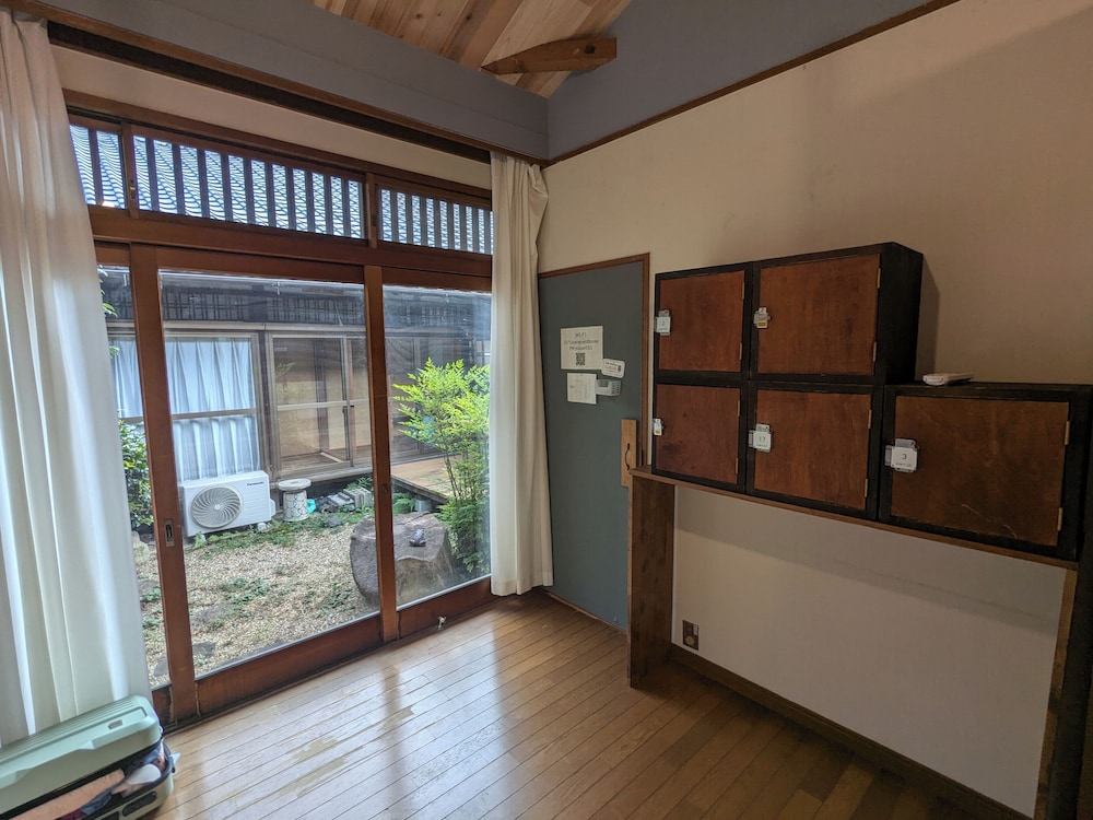 Yuzan Guesthouse Annex - Hostel 28/68