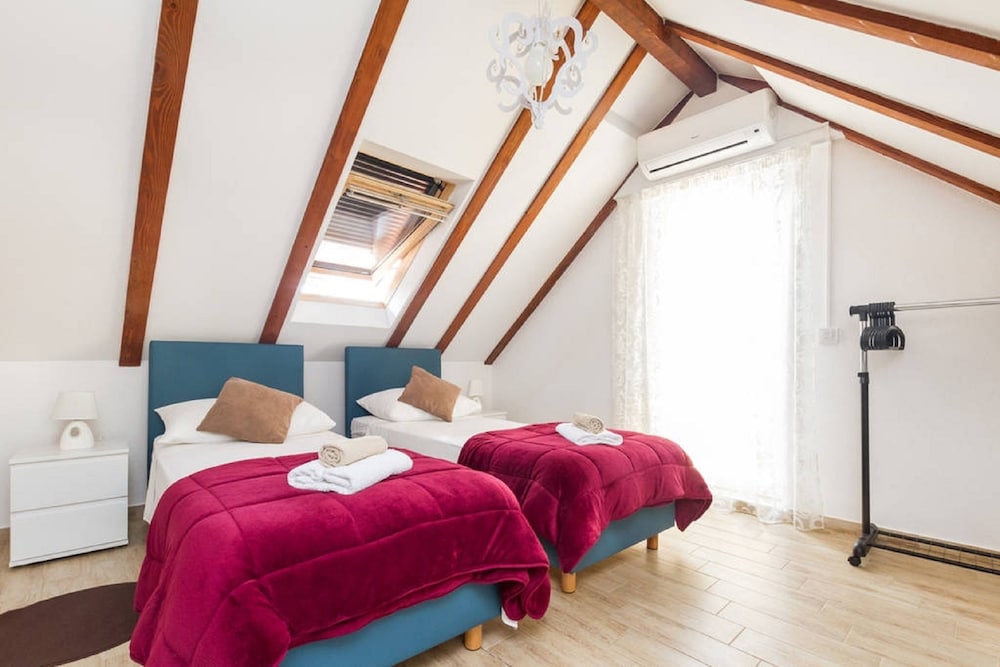Peruzovic Rooms Apartments 32/70