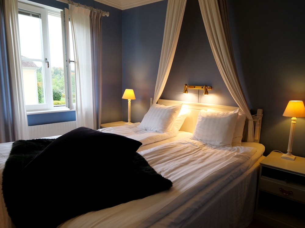 Sodertuna Slott 14/42