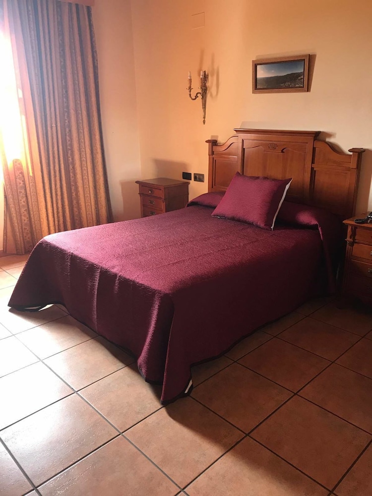 HOTEL ALFONSO VIII 10/47