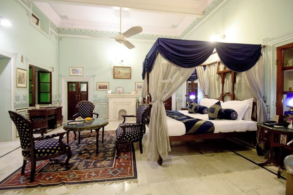 HARI MAHAL PALACE 6/40