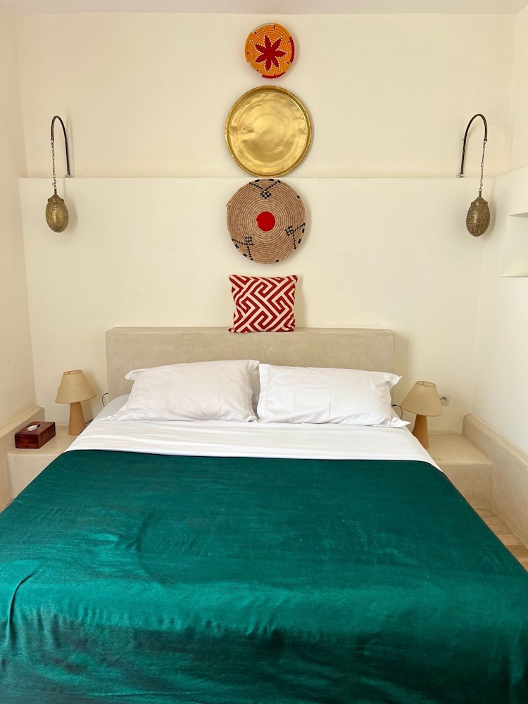 Riad Tizwa 17/50