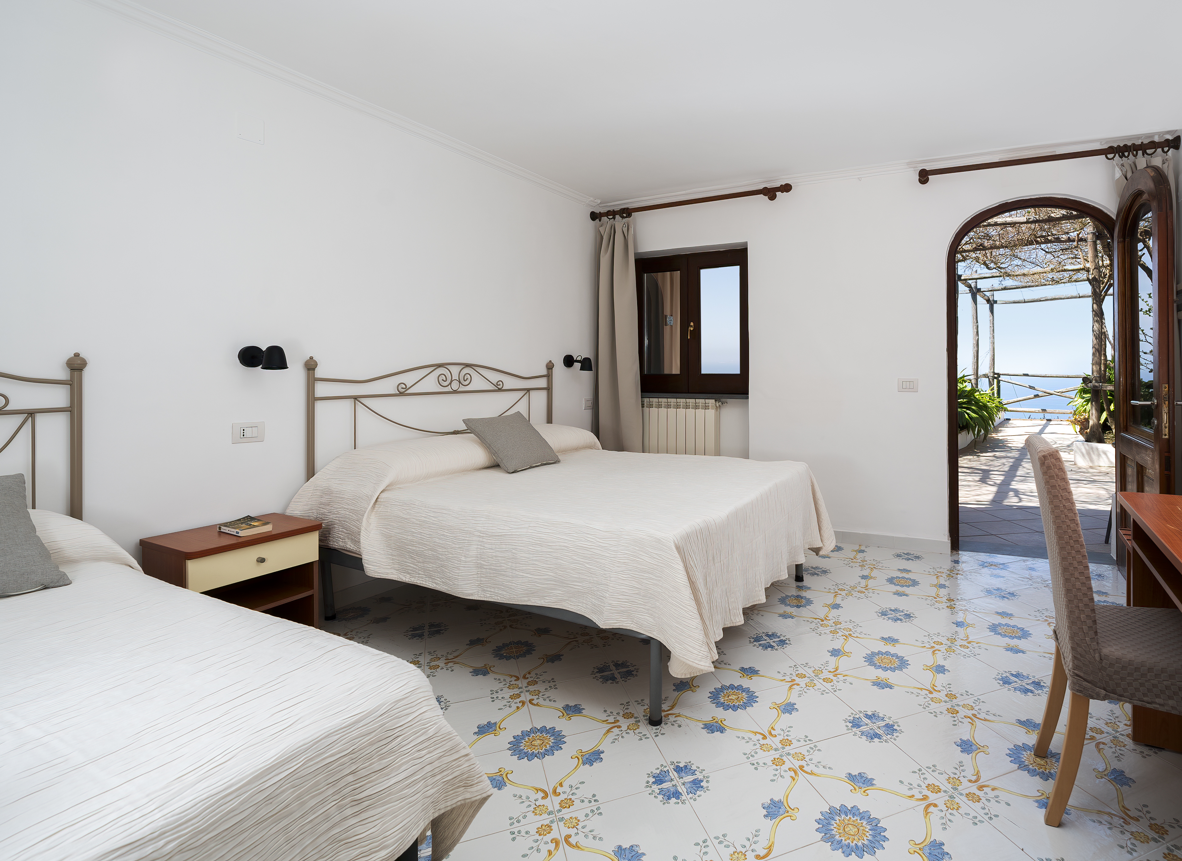 Room, Triple, Sea View